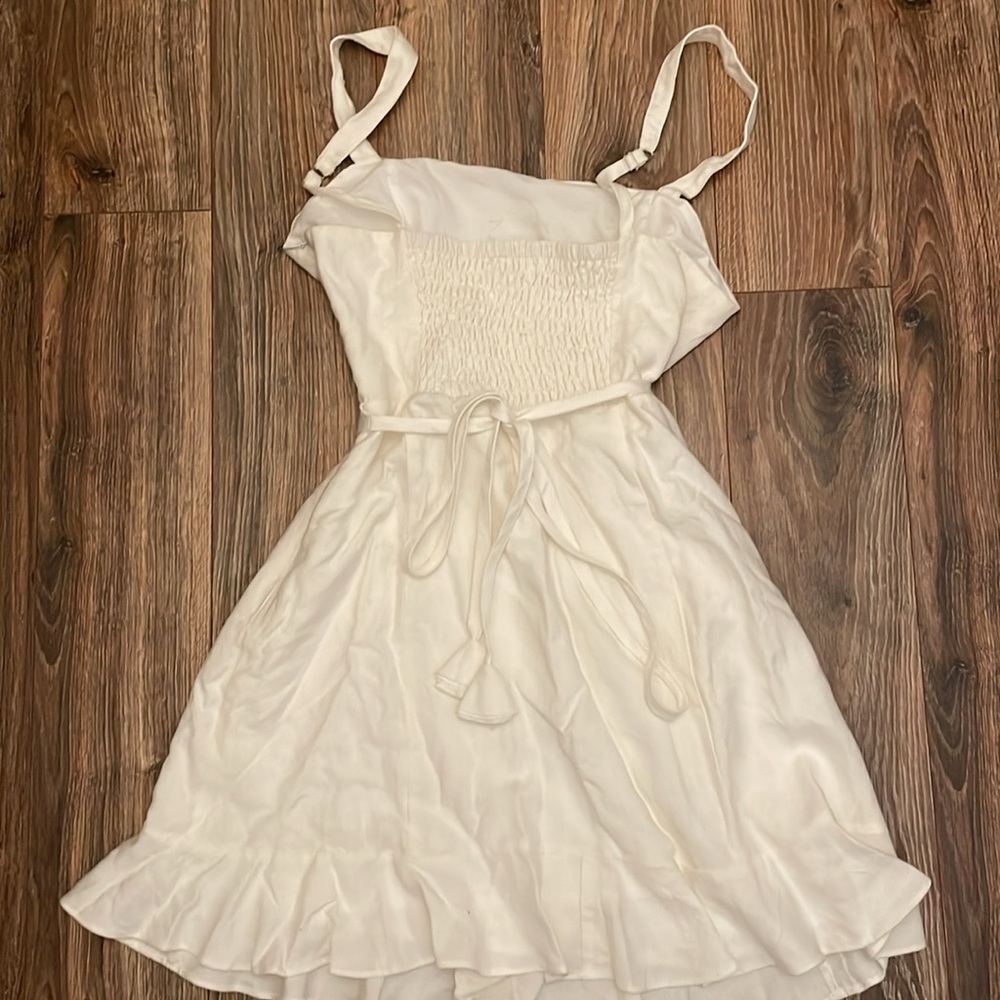 Women’s white dress